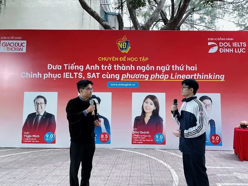 Nâng năng lực tiếng Anh từ đội ngũ giáo viên