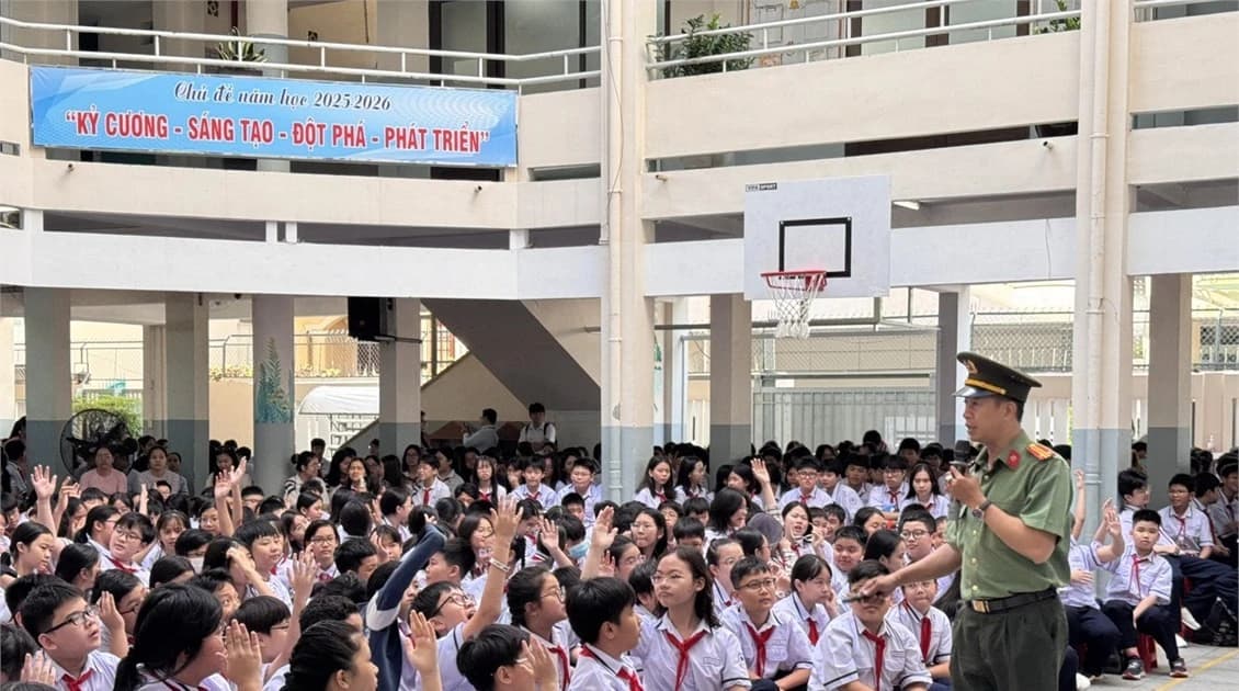 Trường học TPHCM phát cảnh báo khẩn về lừa đảo qua điện thoại