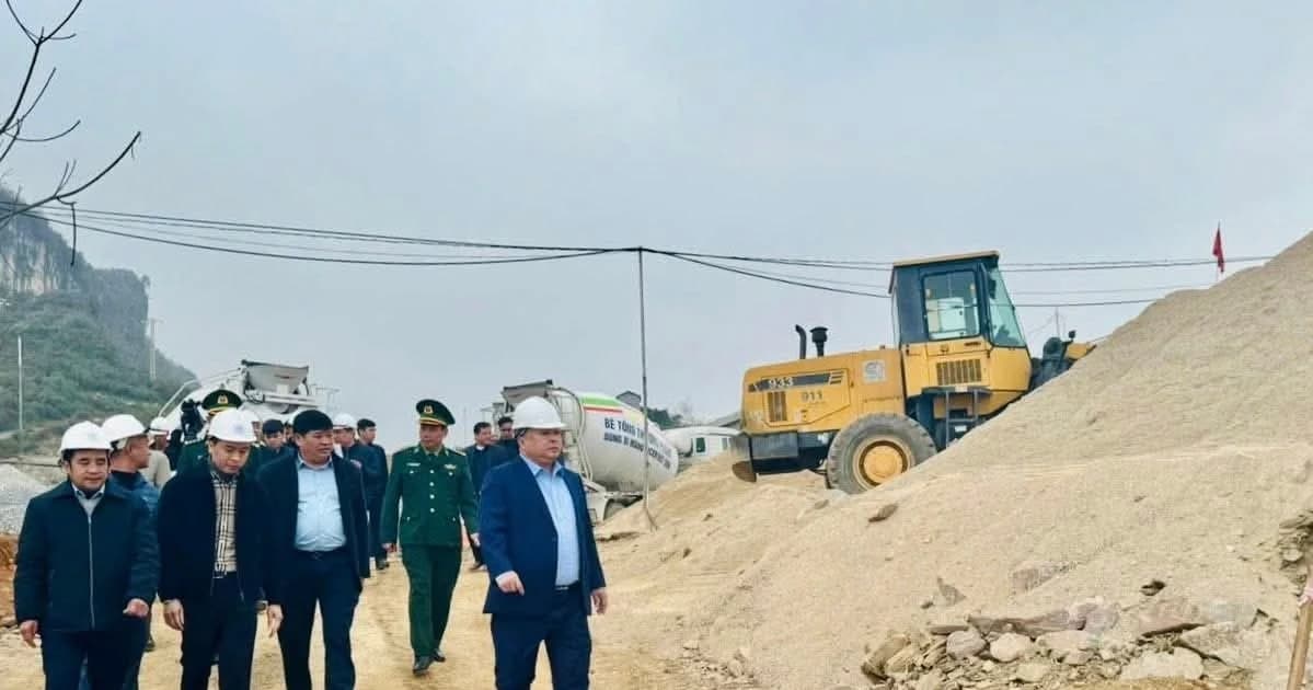 Tuyên Quang gỡ khó, thúc tiến độ xây dựng trường liên cấp vùng biên xã Xín Mần