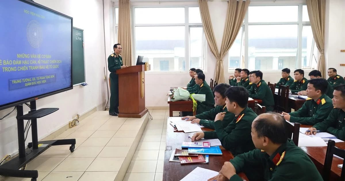 Học viện Hậu cần đón nhận Huân chương Bảo vệ Tổ quốc hạng Nhất