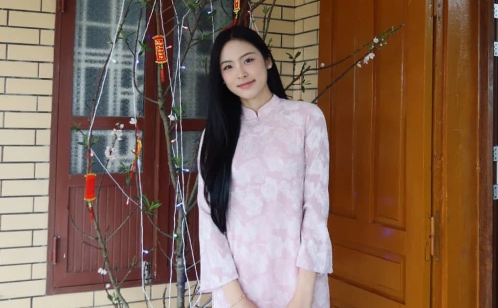 Vóc dáng gây chú ý của nàng hậu Gen Z sau khi tăng 6kg