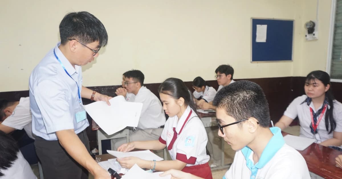 TPHCM giảm thi cử, hồ sơ, sổ sách trong trường học