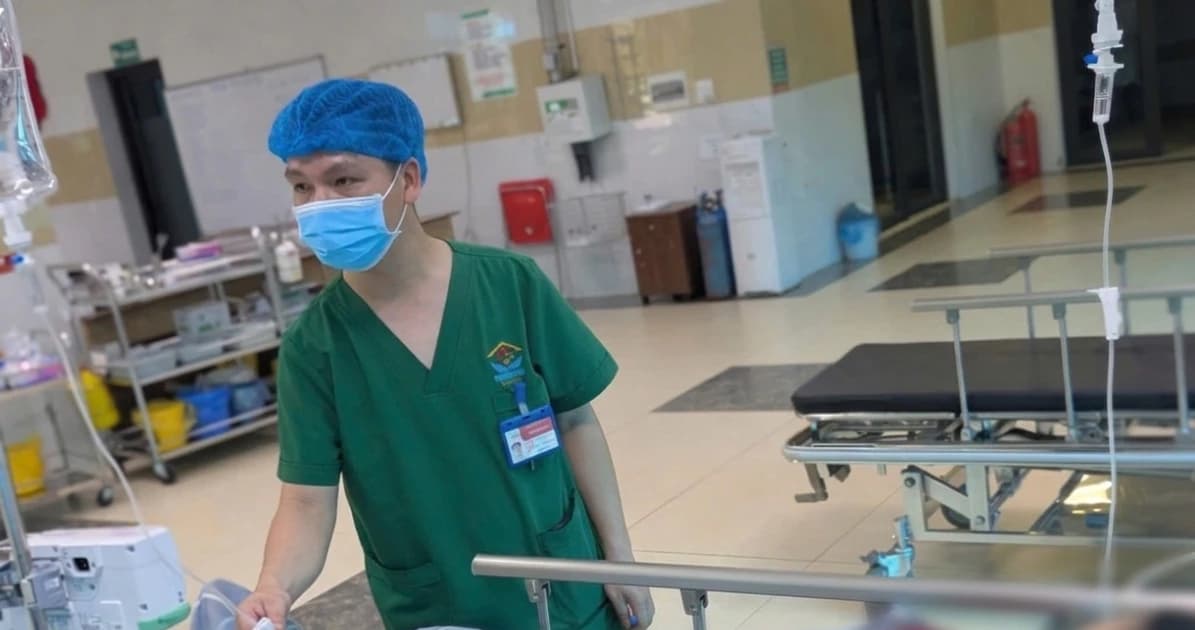 Cô giáo trẻ được cấp cứu kịp thời sau khi đột quỵ giữa hội thảo