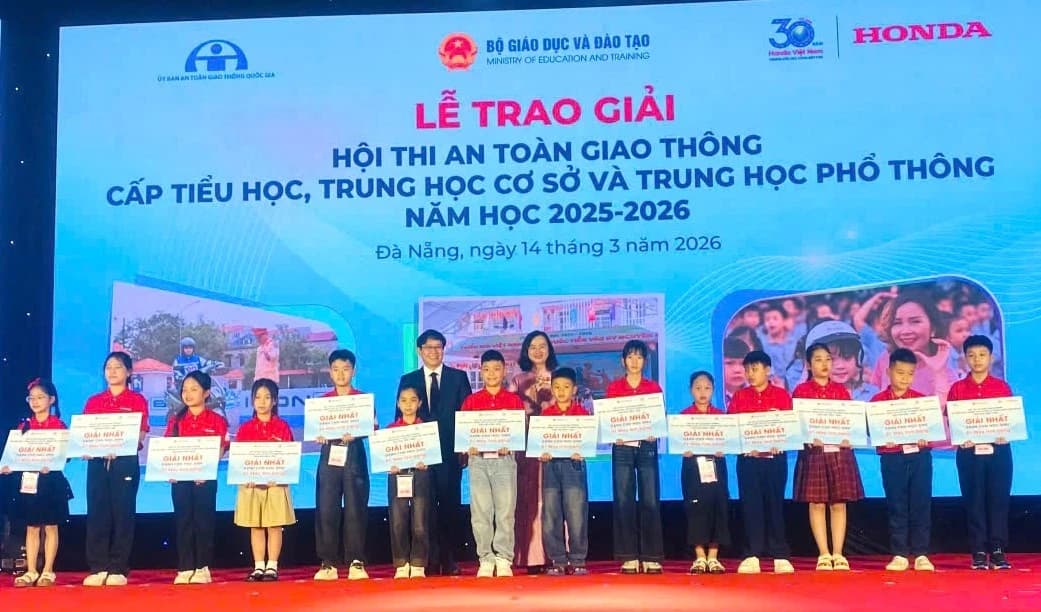 Học sinh Phú Thọ lan tỏa văn hóa giao thông từ sân chơi học đường