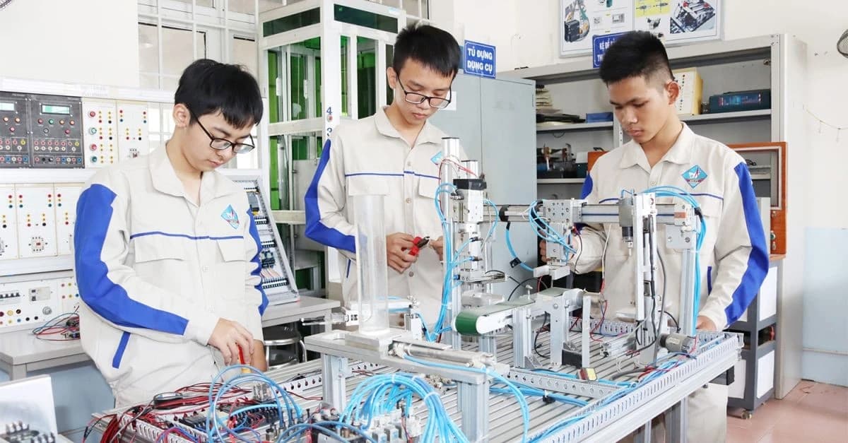 Tháo gỡ điểm nghẽn trong giáo dục nghề nghiệp