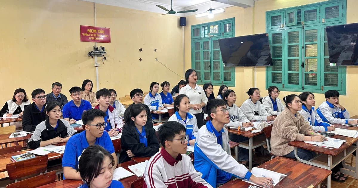 Ôn thi tốt nghiệp THPT: Trường nội trú bứt tốc