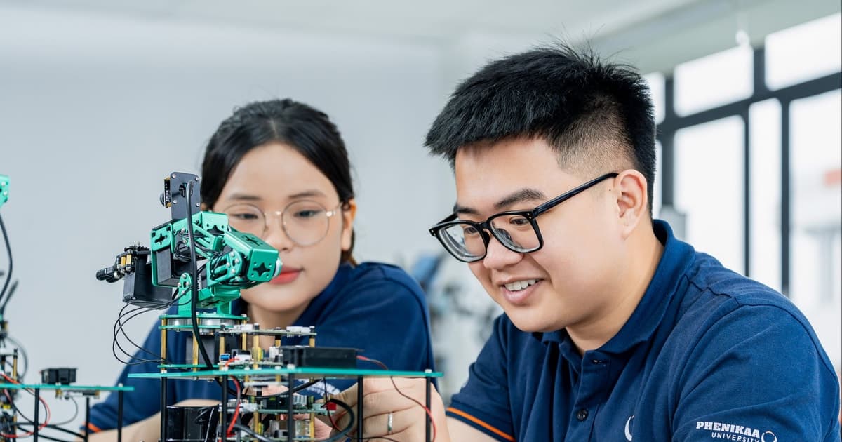 Đừng vì lùm xùm mà bỏ sân chơi nghiên cứu khoa học kỹ thuật của học sinh