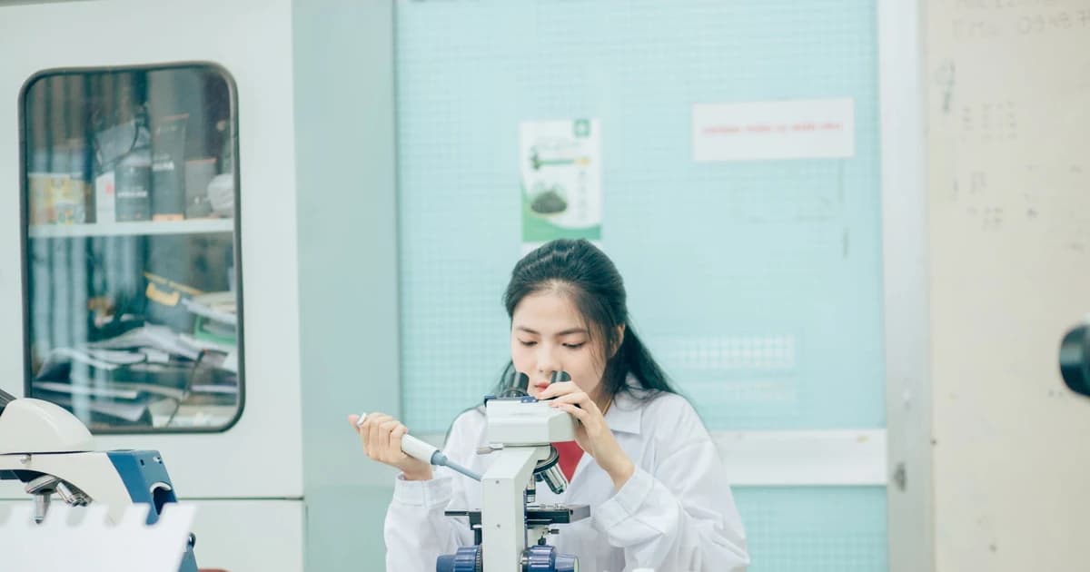 Chính sách học bổng tạo lực hút mới cho ngành khoa học cơ bản