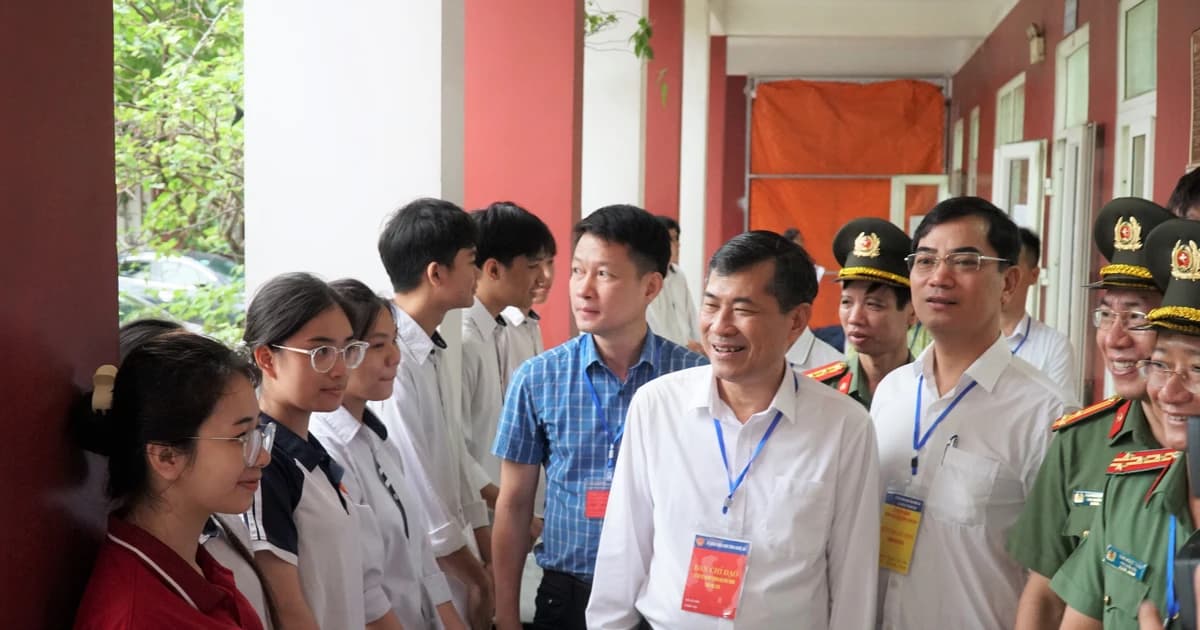 Dấu ấn phân cấp trách nhiệm và đồng hành của địa phương trong Kỳ thi tốt nghiệp THPT