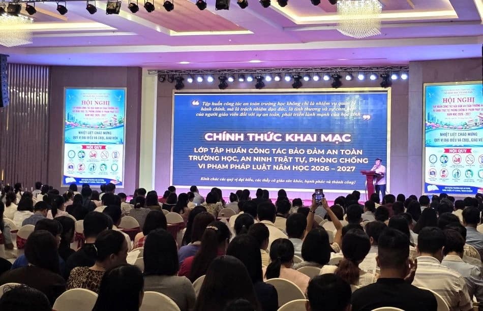 Hơn 1.000 cán bộ, giáo viên Phú Thọ tập huấn an toàn trường học