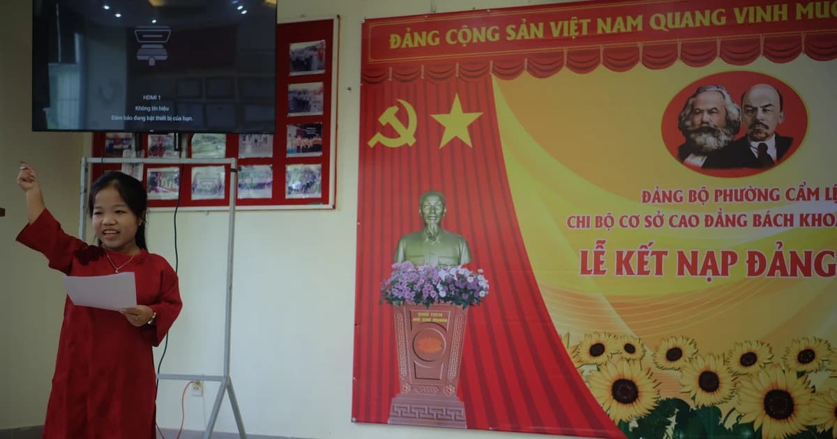 Kết nạp đảng viên trẻ, tạo nguồn từ giảng đường