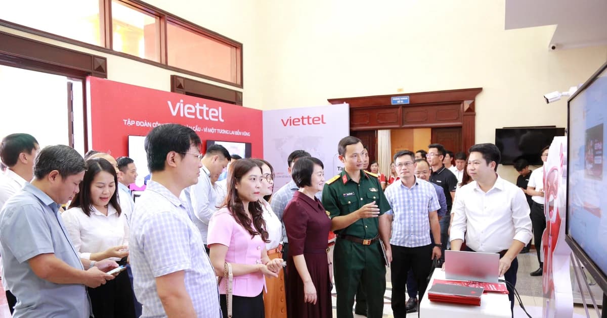 100% học sinh Hưng Yên đã được lập học bạ số