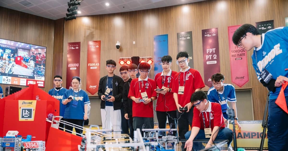 Học sinh Việt Nam tranh tài thi robotics, hướng tới giải vô địch thế giới tại Mỹ