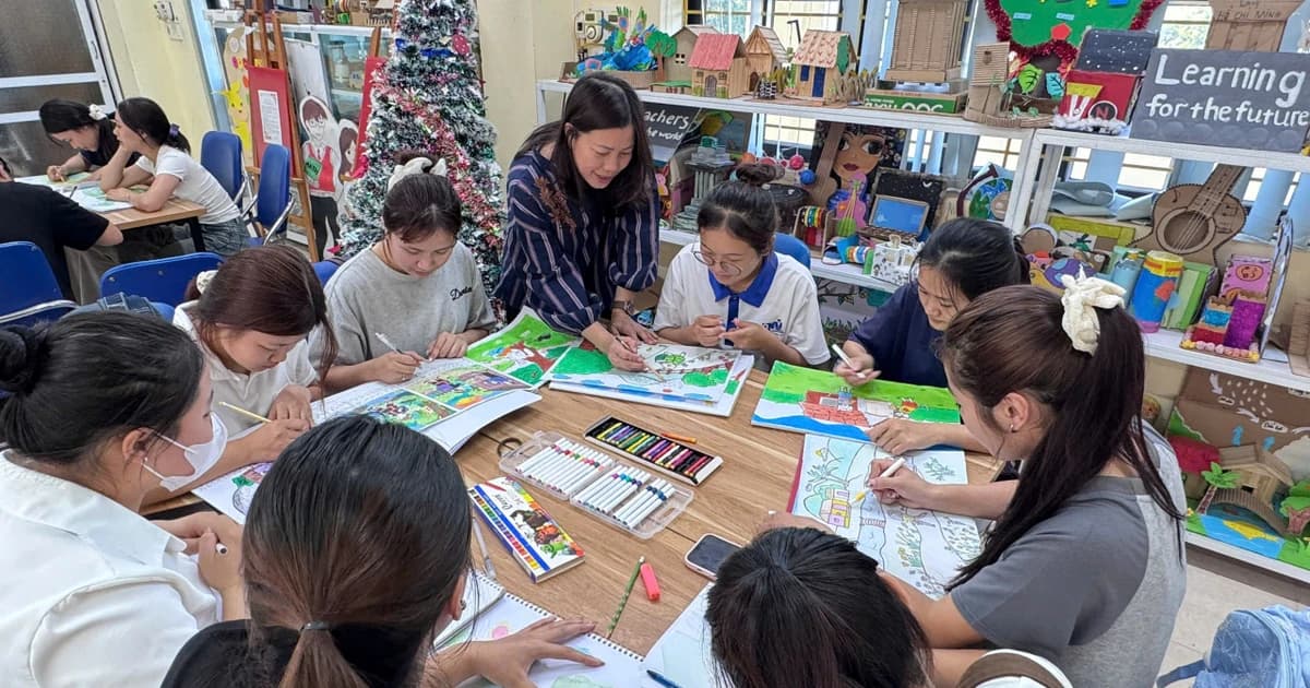 Nhà giáo, họa sĩ Lê Thị Lượng: Tỏa sáng lửa nghề qua từng sắc màu