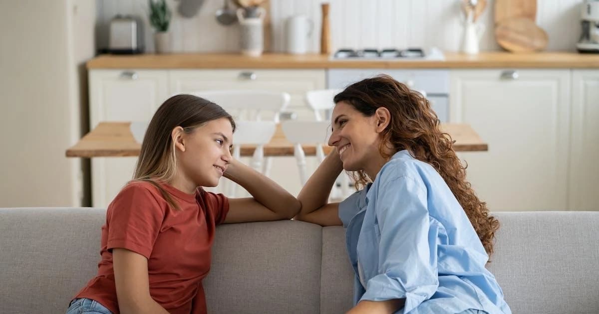 Tại sao trẻ vị thành niên 'ghét' cha mẹ?