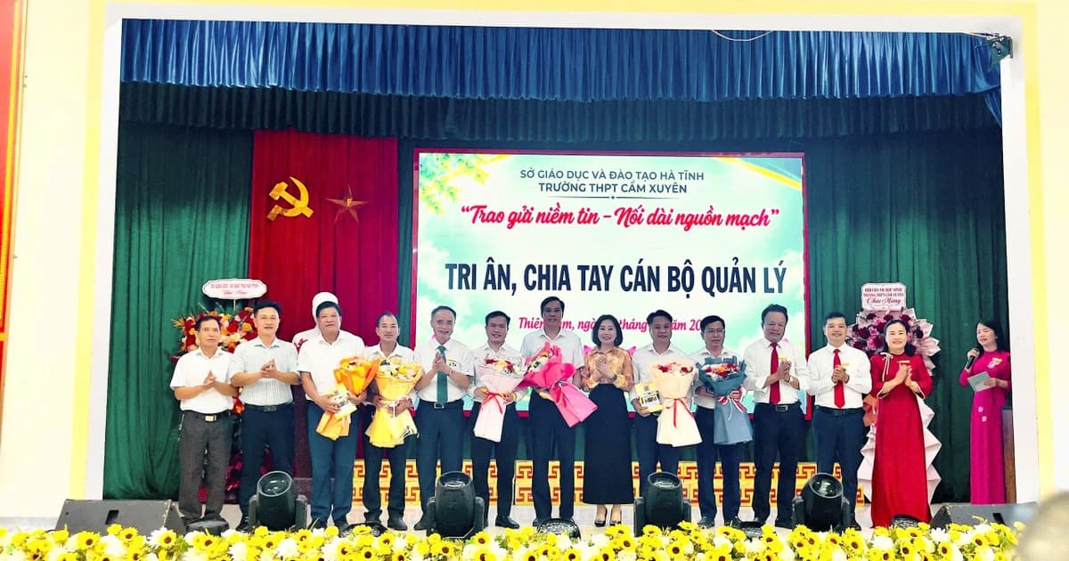 Trường THPT Cẩm Xuyên tri ân những người thầy tiếp nối mạch nguồn